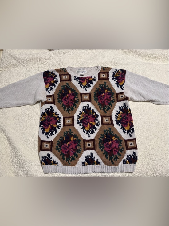 Chaps Sweaters - Vintage - Knitted by hand Sweater in Cream, Brown, Pink & Green floral